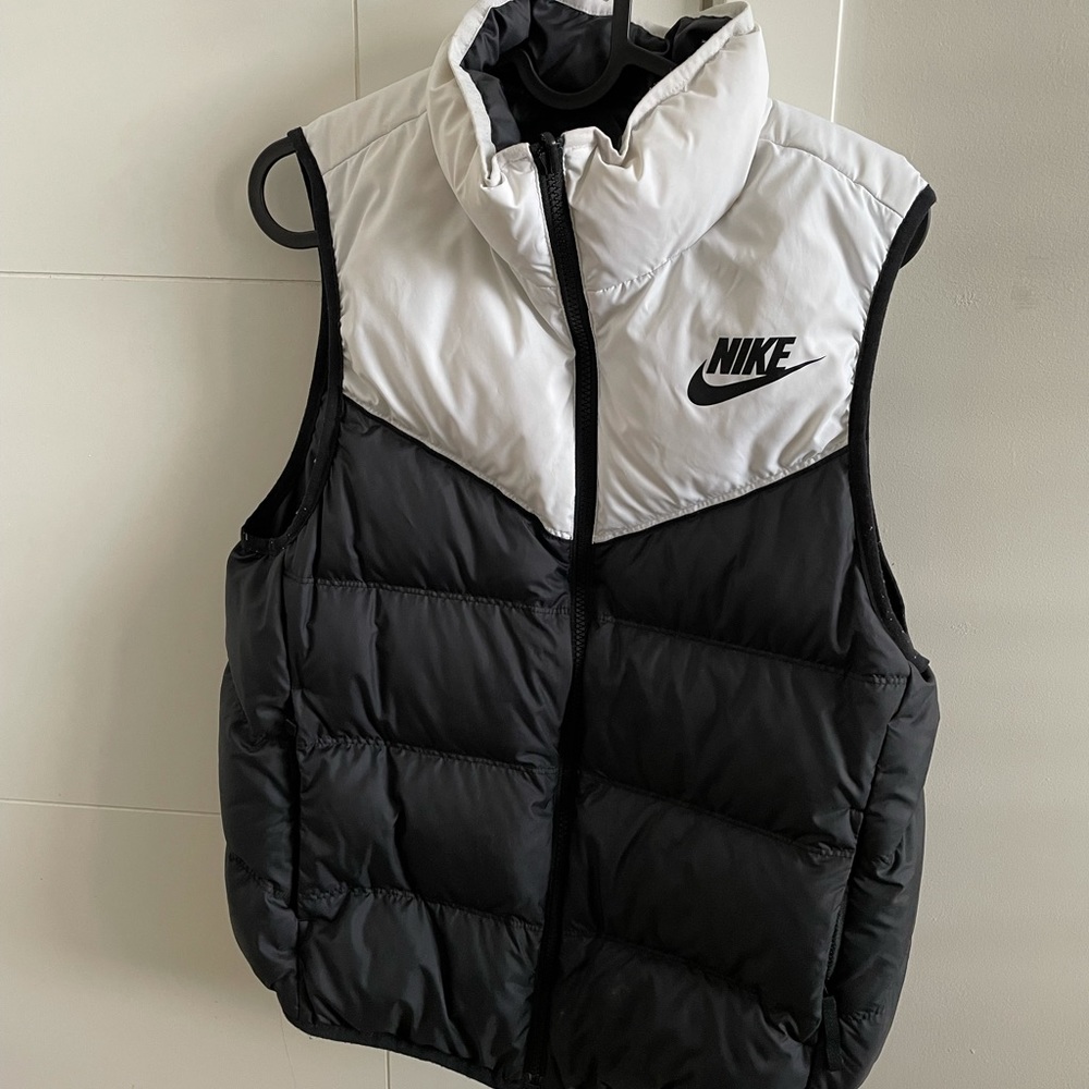 COPY - Nike reversible vest